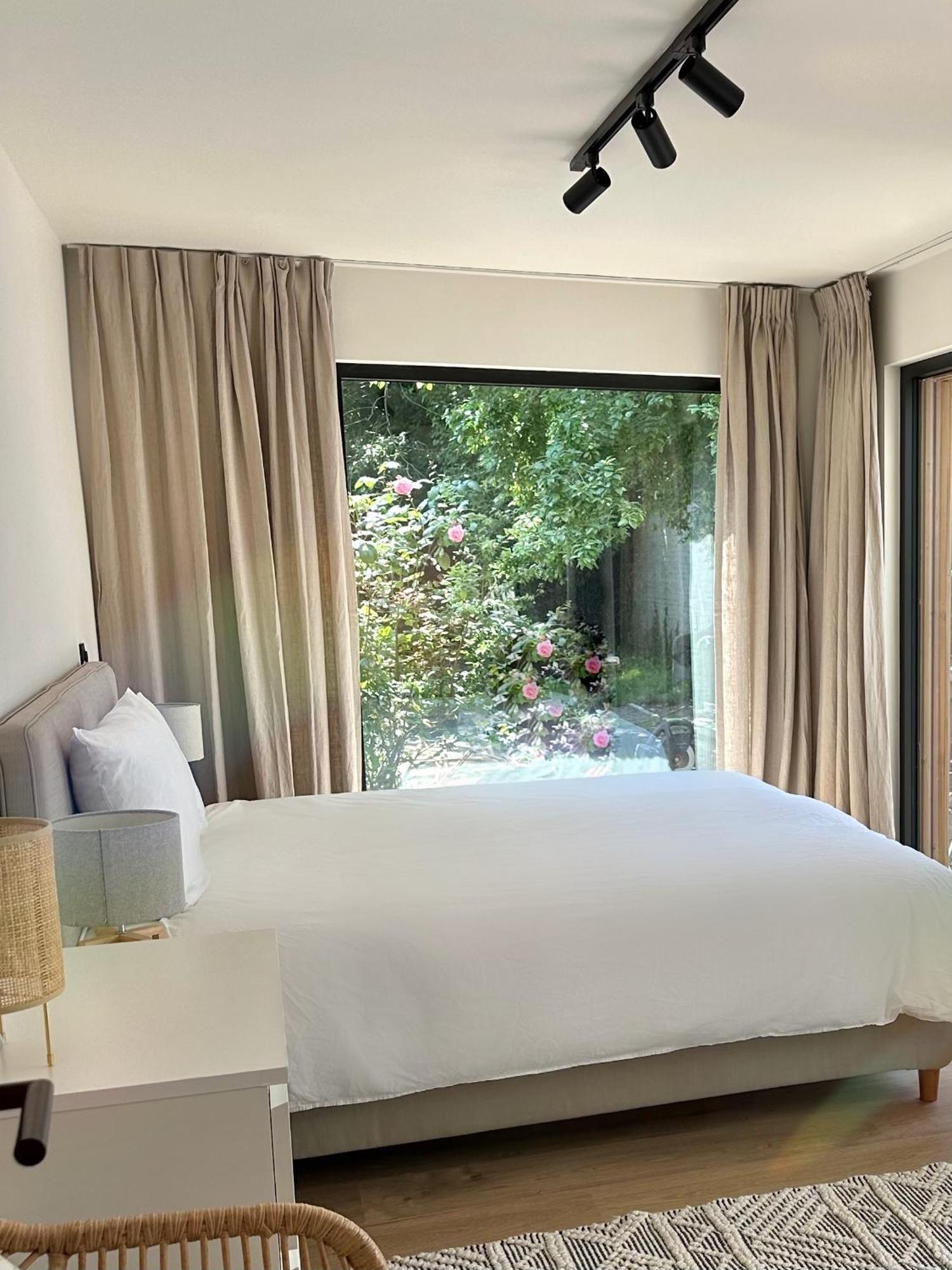 Luxury Apartment With Cosy Garden! Гент Экстерьер фото